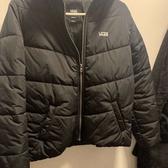 vans puffer jacket - Picture 3 of 5